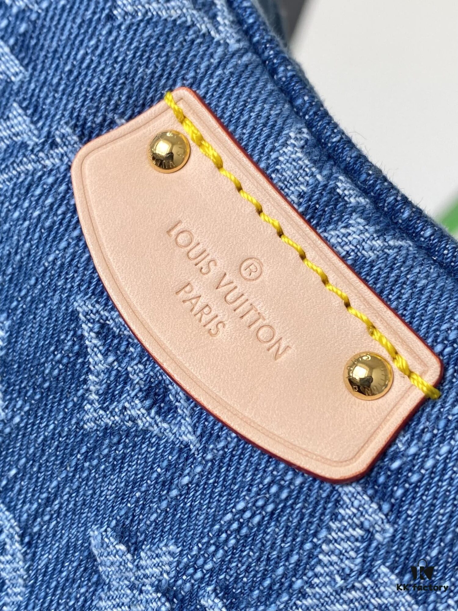 693088386e68136f4d9a88c5 Exclusive Real Photo from Haiyuan Order - M46856 Denim Fabric Premium Quality M46828 Vintage LV Monogram 2024 New Arrival Cowhorn Strap Adjustable Pea Bag with Extra Pendant Mini Bag