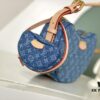 693088386e68136f4d9a88c6 Exclusive Real Photo from Haiyuan Order - M46856 Denim Fabric Premium Quality M46828 Vintage LV Monogram 2024 New Arrival Cowhorn Strap Adjustable Pea Bag with Extra Pendant Mini Bag