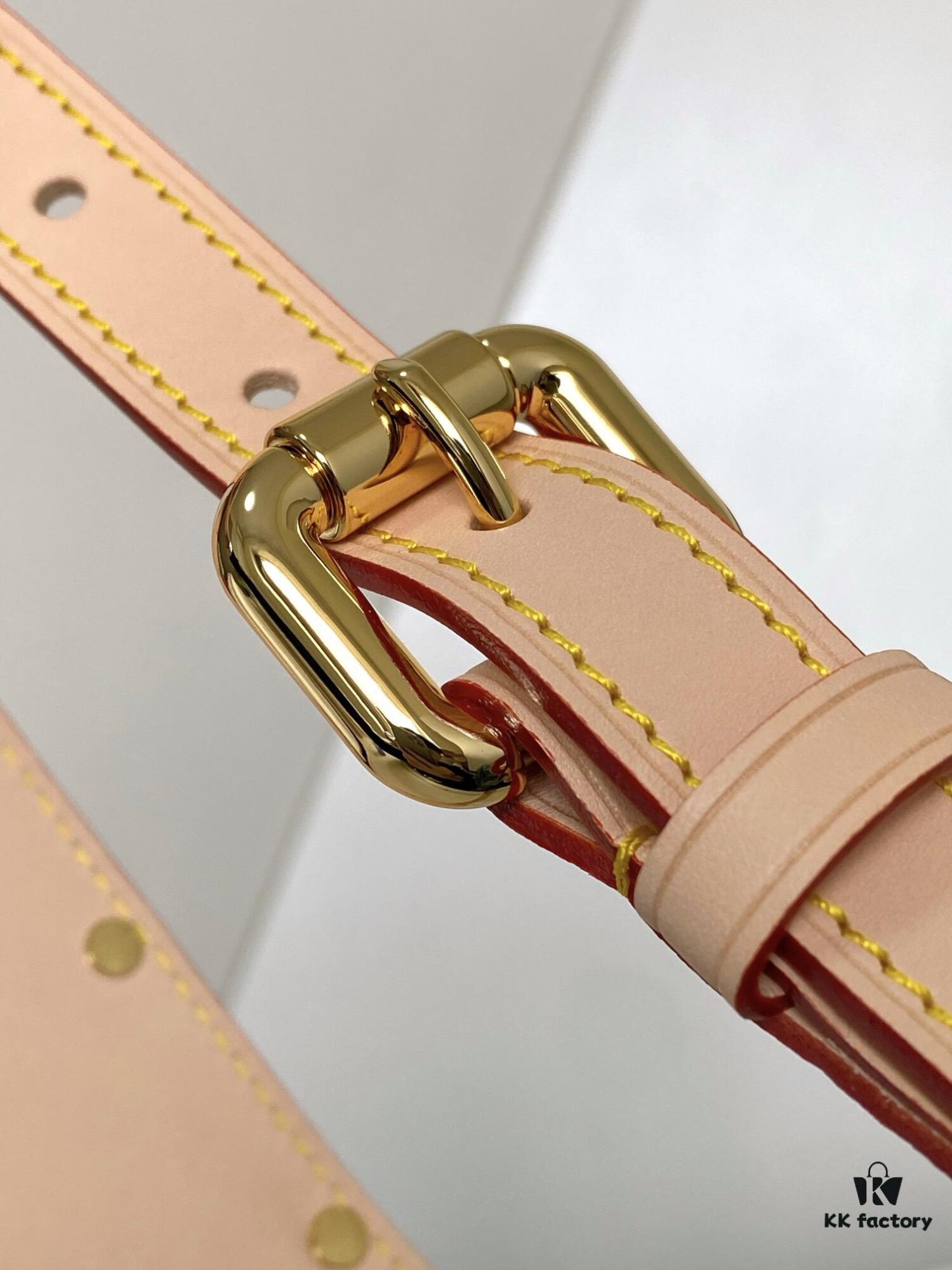 6930883b6e68136f4d9a88cb Exclusive Real Photo from Haiyuan Order - M46856 Denim Fabric Premium Quality M46828 Vintage LV Monogram 2024 New Arrival Cowhorn Strap Adjustable Pea Bag with Extra Pendant Mini Bag