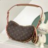 6930883c6e68136f4d9a88cd Exclusive Real Shot from Haiyuan: M46828 New Arrival LV 2024 Latest Monogram Horn Shoulder Strap Adjustable Pea Bag with Additional Pendant Pouch