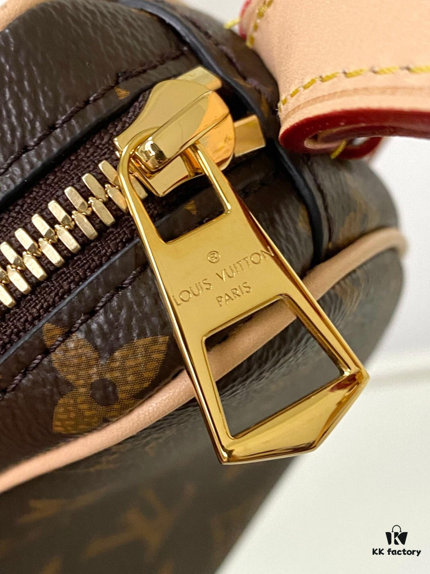 6930883d6e68136f4d9a88cf Exclusive Real Shot from Haiyuan: M46828 New Arrival LV 2024 Latest Monogram Horn Shoulder Strap Adjustable Pea Bag with Additional Pendant Pouch
