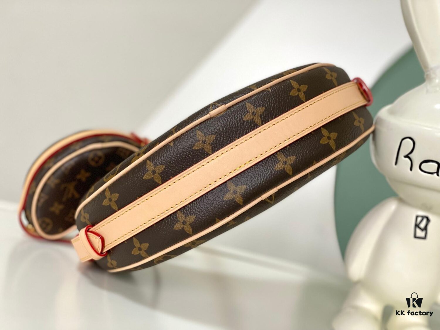 6930883d6e68136f4d9a88d0 Exclusive Real Shot from Haiyuan: M46828 New Arrival LV 2024 Latest Monogram Horn Shoulder Strap Adjustable Pea Bag with Additional Pendant Pouch