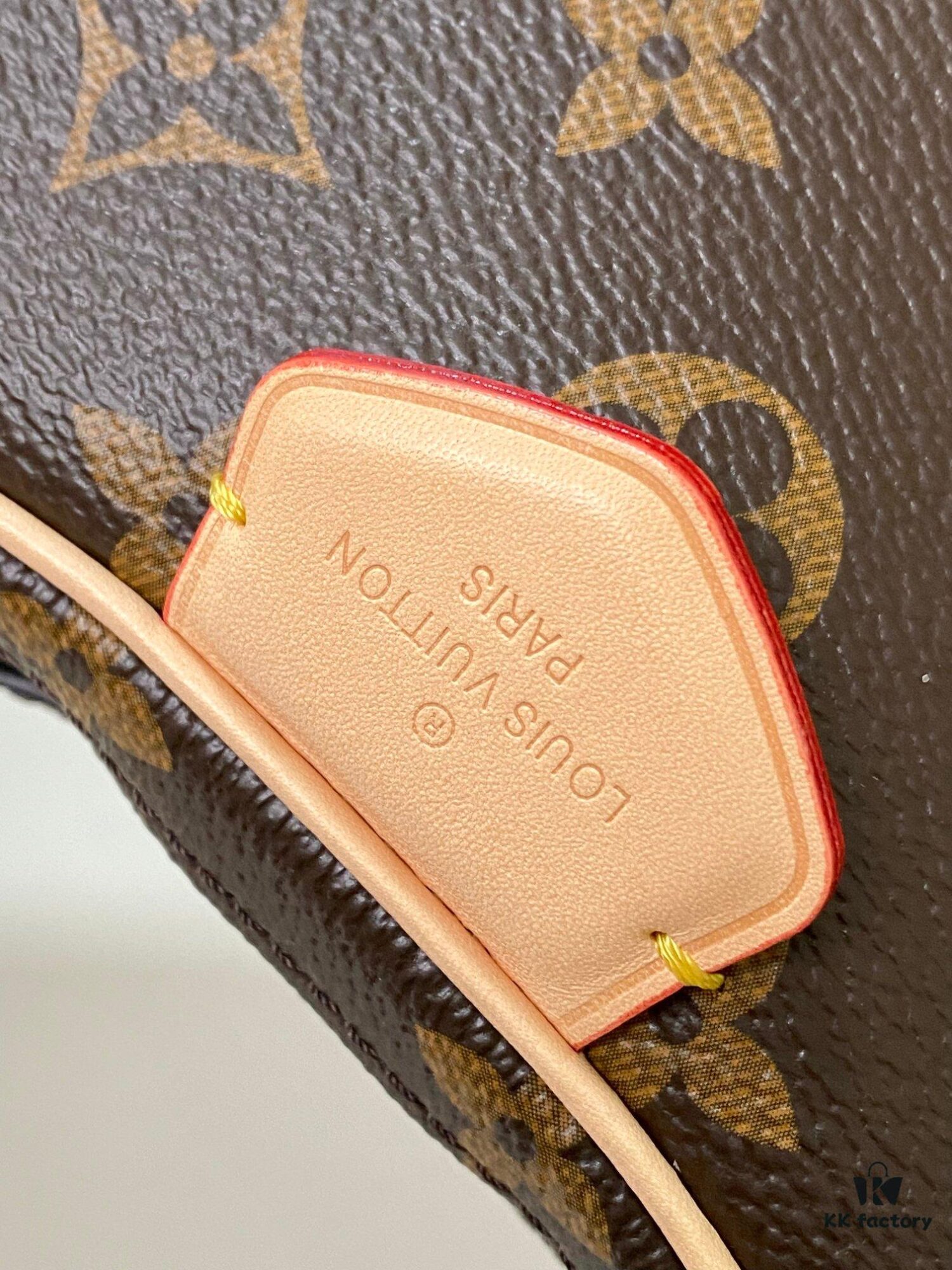 6930883e6e68136f4d9a88d1 Exclusive Real Shot from Haiyuan: M46828 New Arrival LV 2024 Latest Monogram Horn Shoulder Strap Adjustable Pea Bag with Additional Pendant Pouch