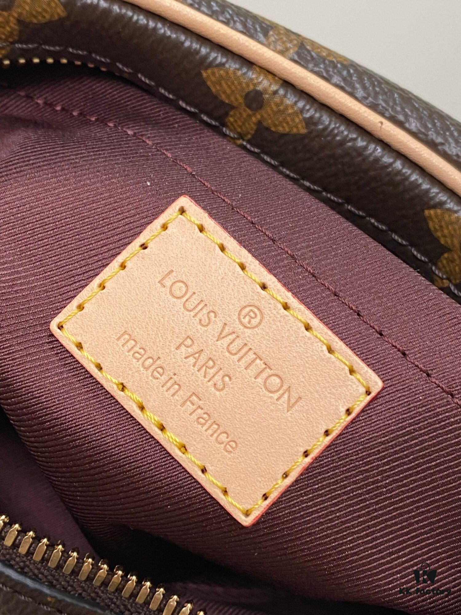 6930883f6e68136f4d9a88d2 Exclusive Real Shot from Haiyuan: M46828 New Arrival LV 2024 Latest Monogram Horn Shoulder Strap Adjustable Pea Bag with Additional Pendant Pouch