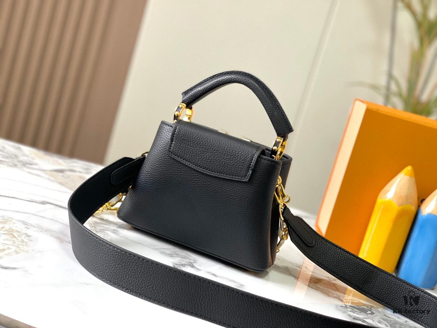 693088496e68136f4d9a88e8 Upgraded M23198 Black Gold-Tone Capucines Mini Handbag