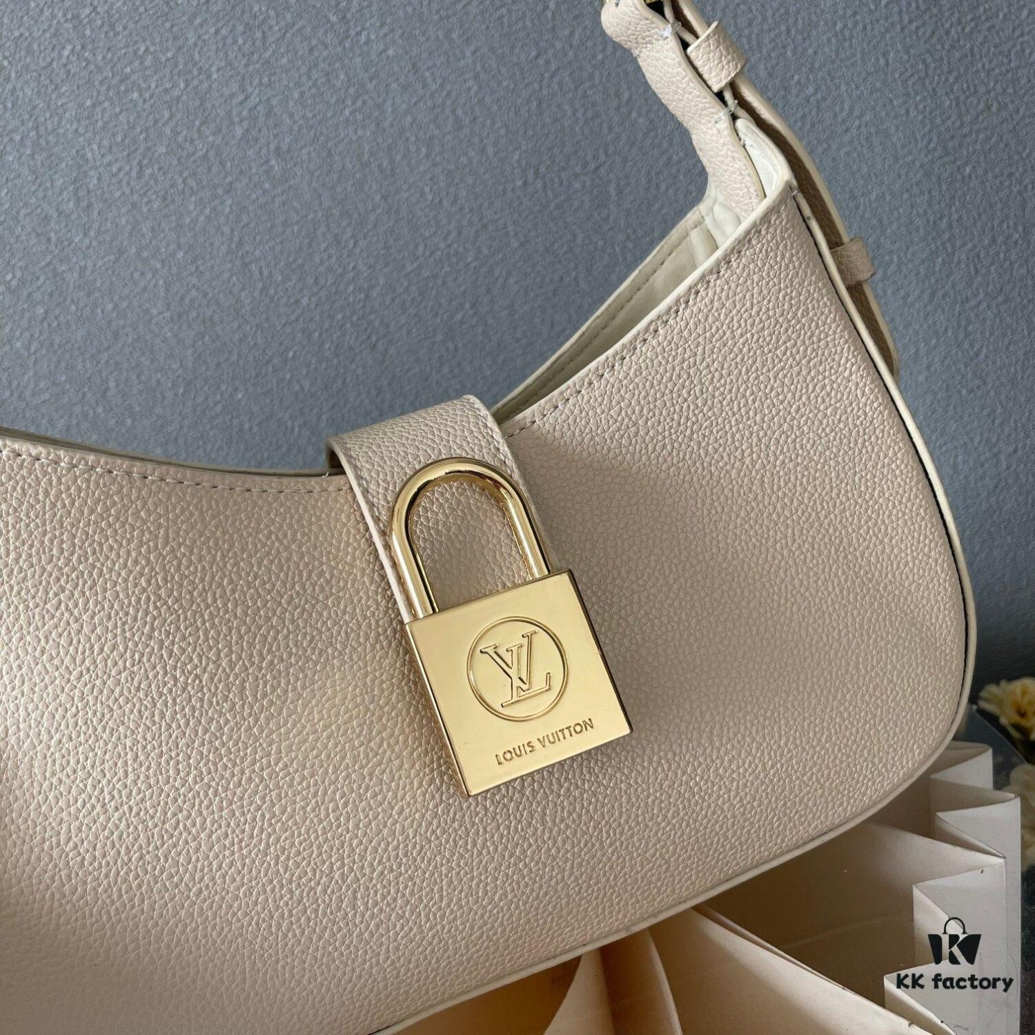 693088686e68136f4d9a8925 Upgraded Version Official Latest Model M24611 M24885 M24990 Nautical Bag Stylish Shoulder Bag