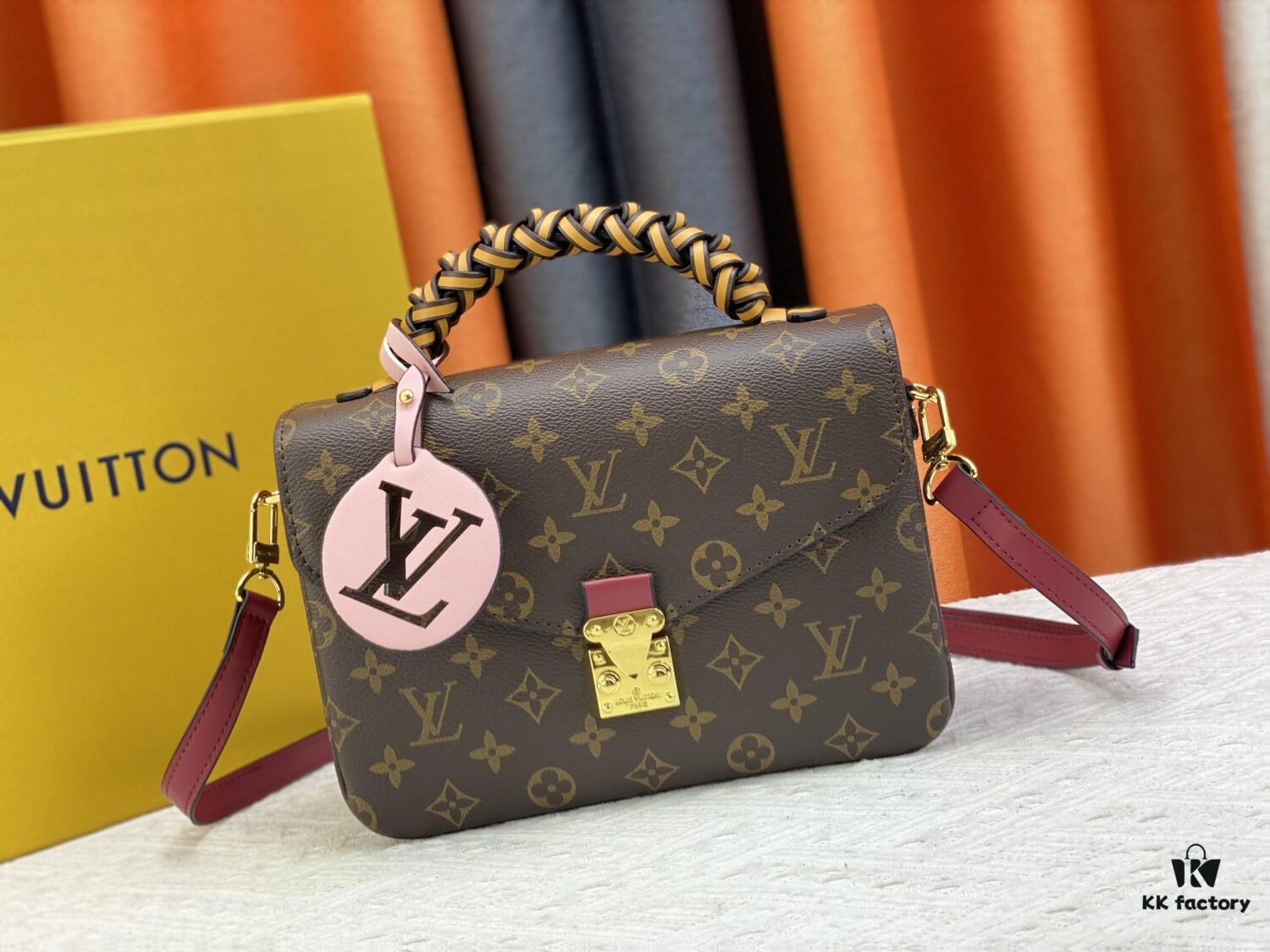 693088a86e68136f4d9a89cd Upgraded Original M40780 POCHETTE METIS Handbag M44668 Claret M45152 White M43984 Orange Messenger Bag