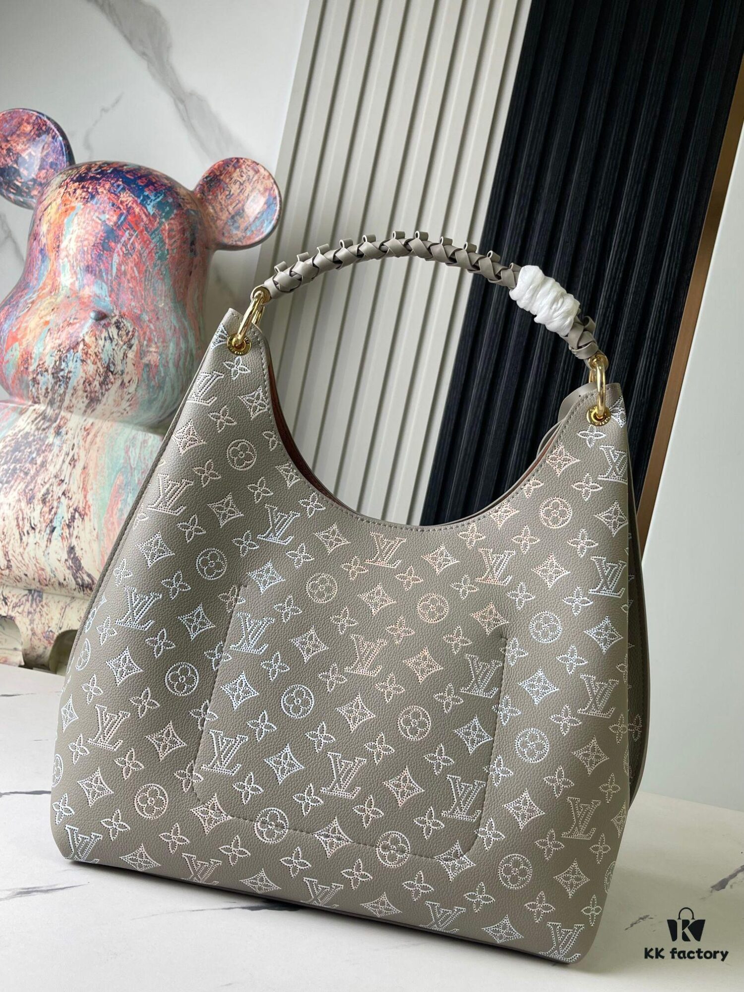 693088e76e68136f4d9a8a4c Top Quality Original Order Exclusive Real Shot M23396 M53188 M21299 Black and White Printed Handbag