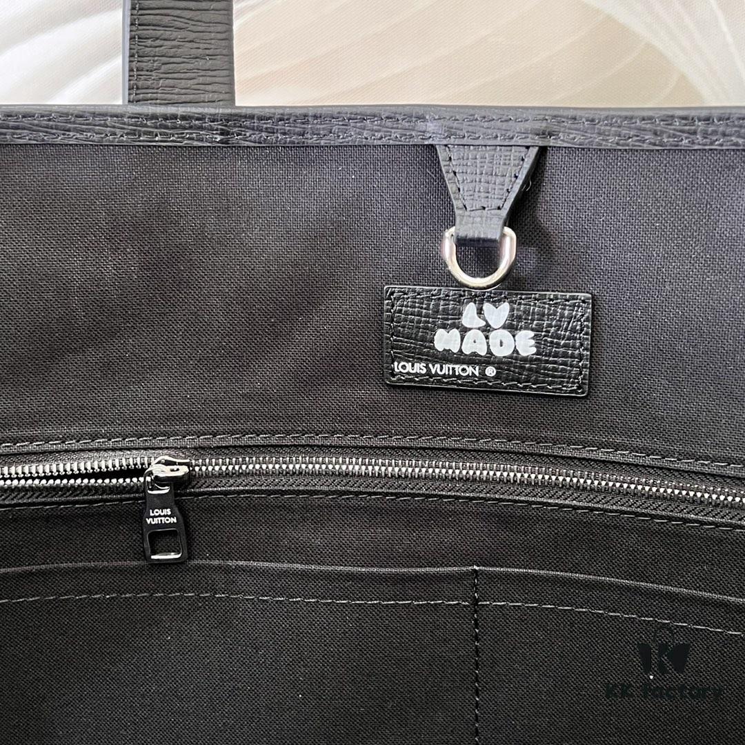 693088ef6e68136f4d9a8a59 Top Original Order Exclusive Real Shot M59373 Japanese Designer Nigo 2022 Spring Tote Journey Bag