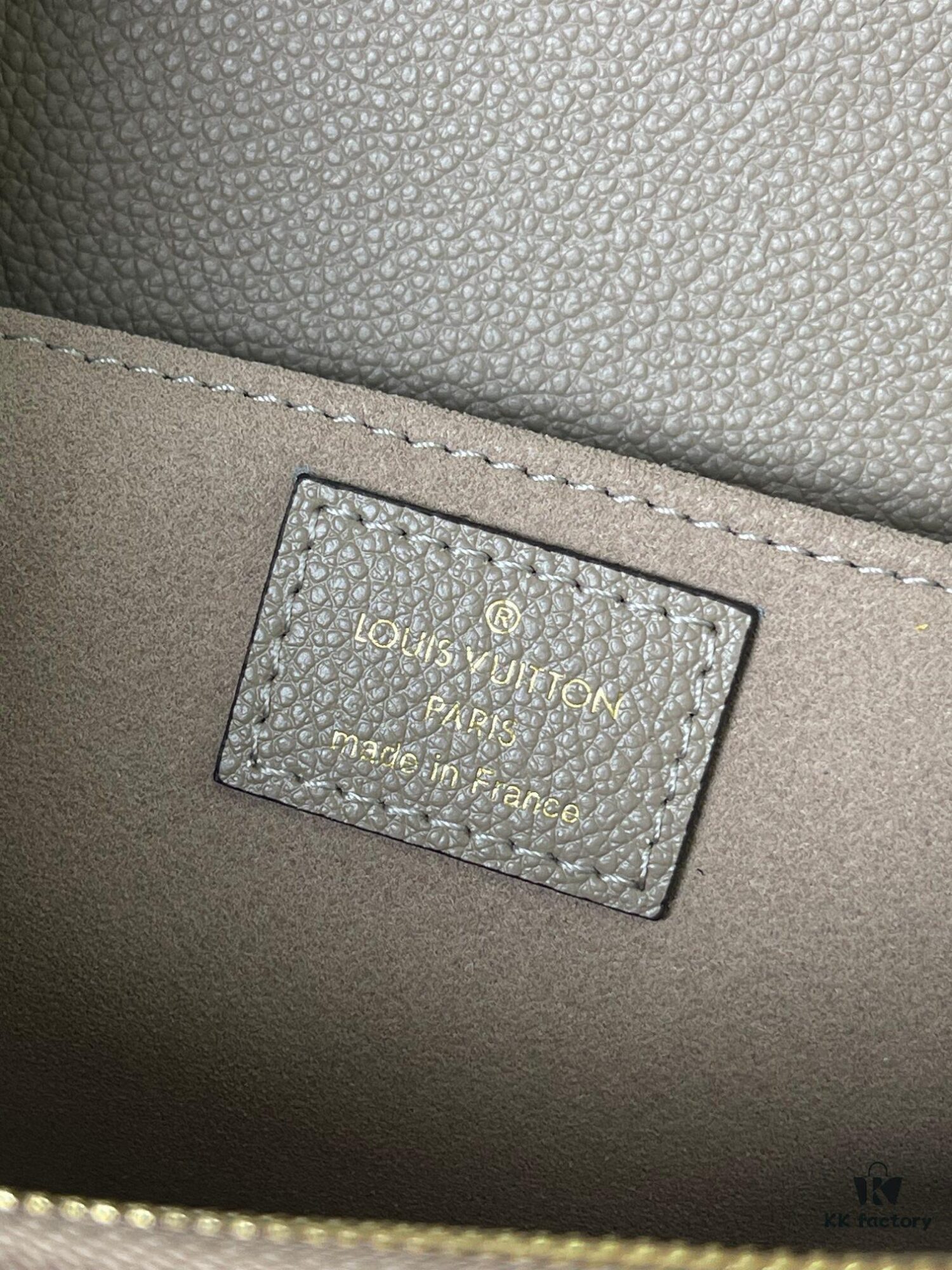 693089006e68136f4d9a8a76 Top Quality Original Order Exclusive Real Shot M23081 Beige Screen Printed Full Leather Messenger Bag Series Small East West Métis Handbag