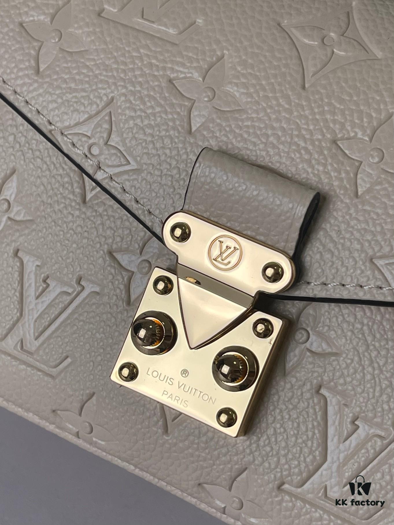 693089026e68136f4d9a8a78 Top Quality Original Order Exclusive Real Shot M22942 Beige Full Leather Messenger Bag Series Small East West Métis Handbag