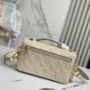 693089026e68136f4d9a8a7a Top Quality Original Order Exclusive Real Shot M22942 Beige Full Leather Messenger Bag Series Small East West Métis Handbag