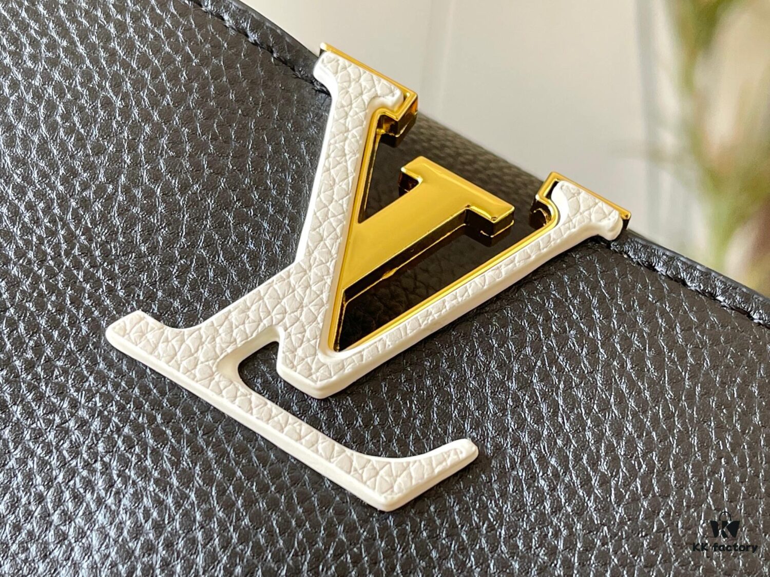 6930890d6e68136f4d9a8a8c Exclusive On-Site Photo - Factory Direct M59512 M59653 Capucines BB Handbag in Taurillon Leather