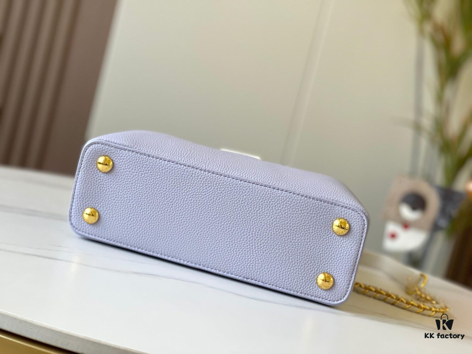 693089186e68136f4d9a8a9d Exclusive On-Site Photo - Factory Outlet M59512 m59653 Capucines BB Handbag in Taurillon Leather