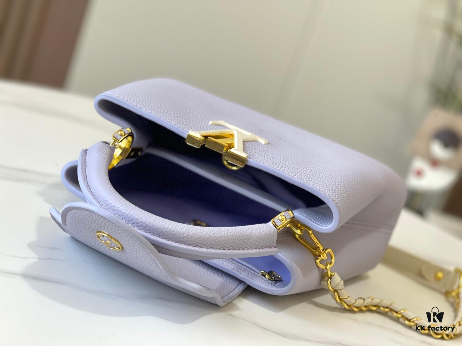 693089186e68136f4d9a8a9e Exclusive On-Site Photo - Factory Outlet M59512 m59653 Capucines BB Handbag in Taurillon Leather