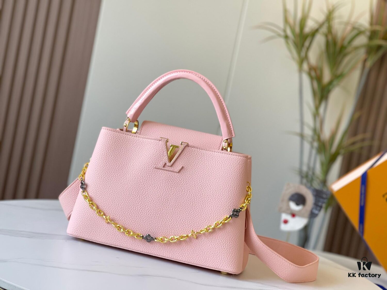 6930892b6e68136f4d9a8abe Upgraded M59209 Pink Capucines Medium Handbag