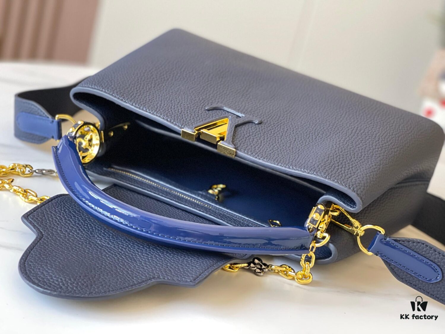 693089386e68136f4d9a8ad7 Upgraded M59209 Blue Capucines Medium Handbag