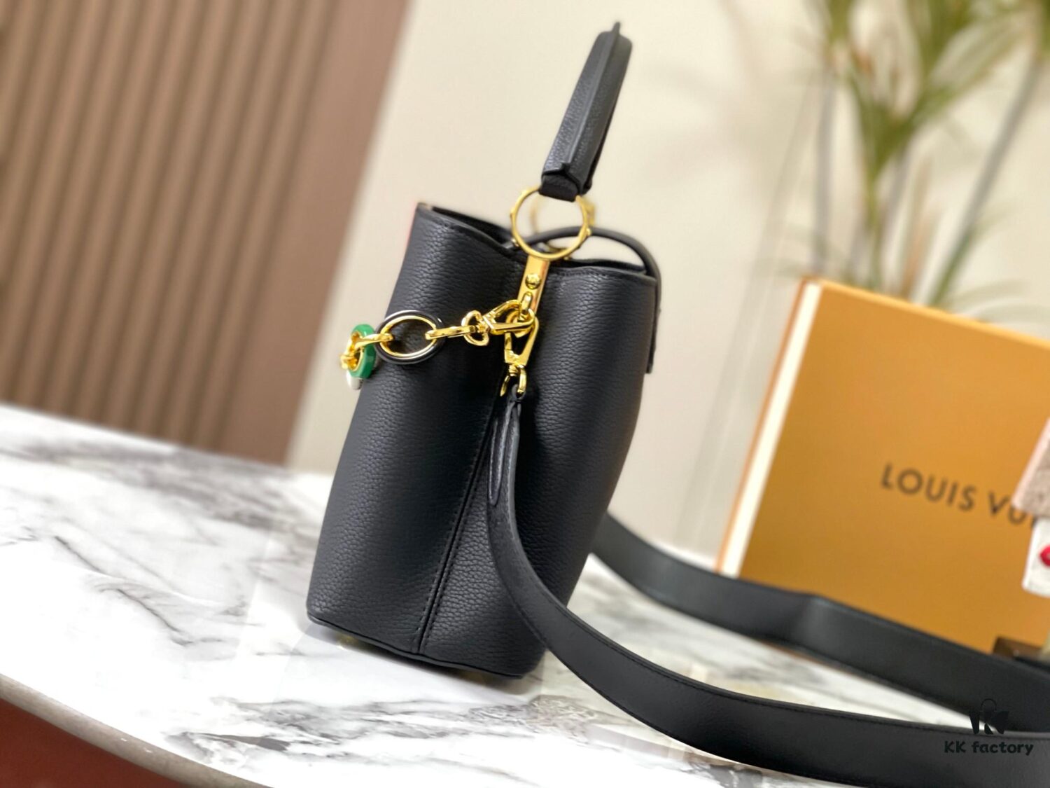 Upgraded M21652 Black Gold-Tone Hardware