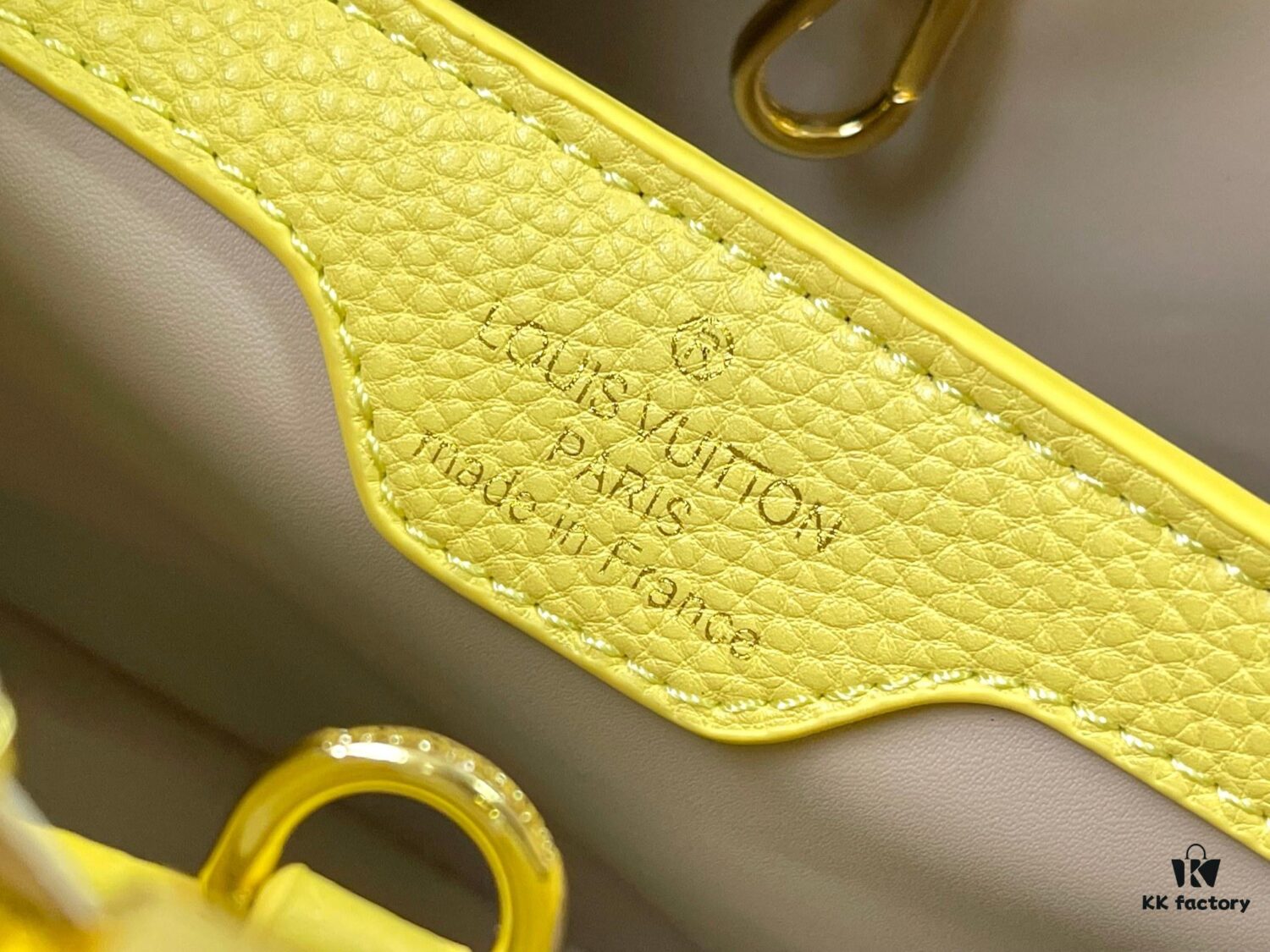 Upgraded M21652 Chick Golden Clasp