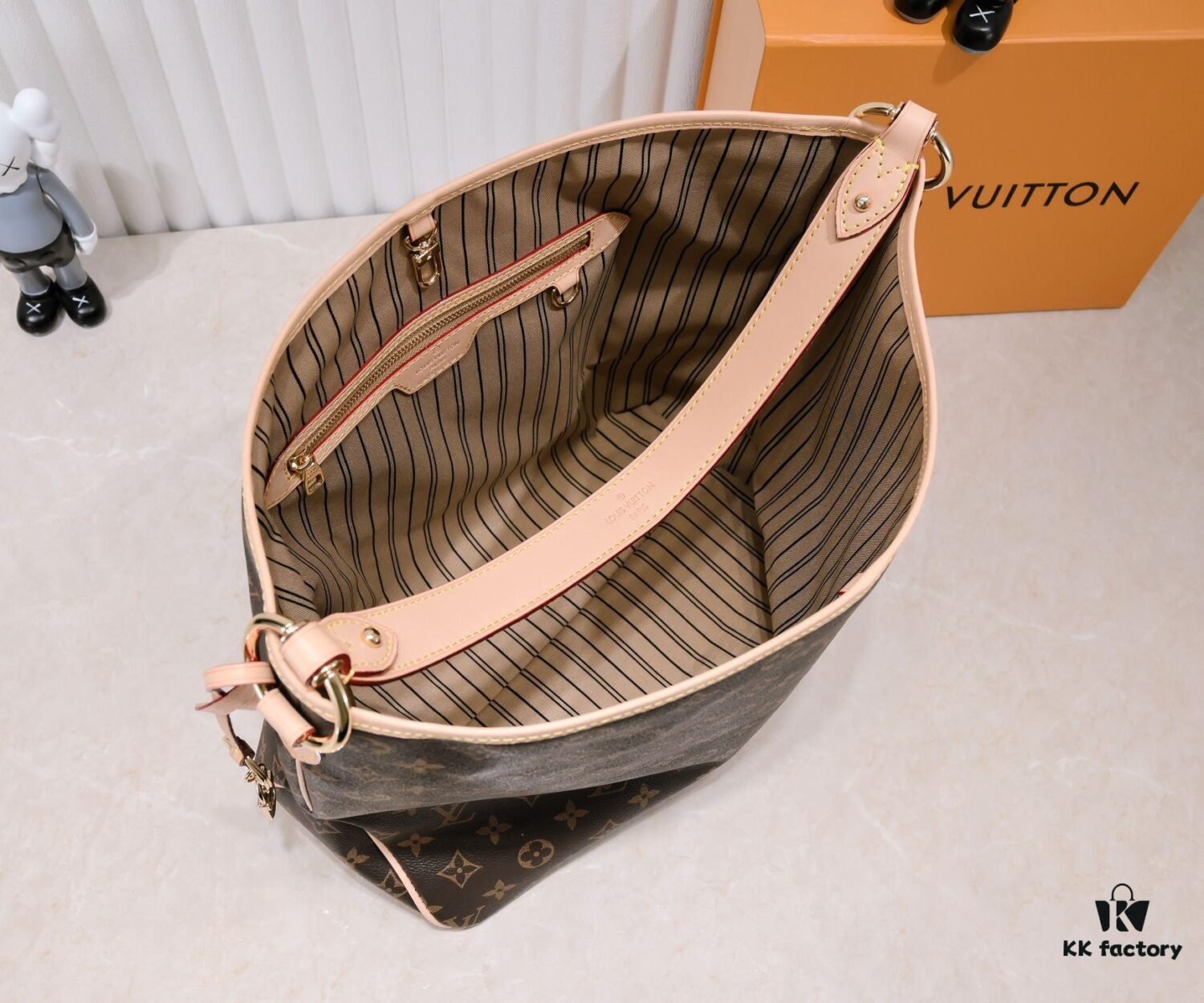 6930897d6e68136f4d9a8b47 Wholesale Price, New Spring-Summer Arrival: The Stylish and Elegant Calvi Tote in Damier Azur Canvas Combines Office Elegance with Beachside Leisure