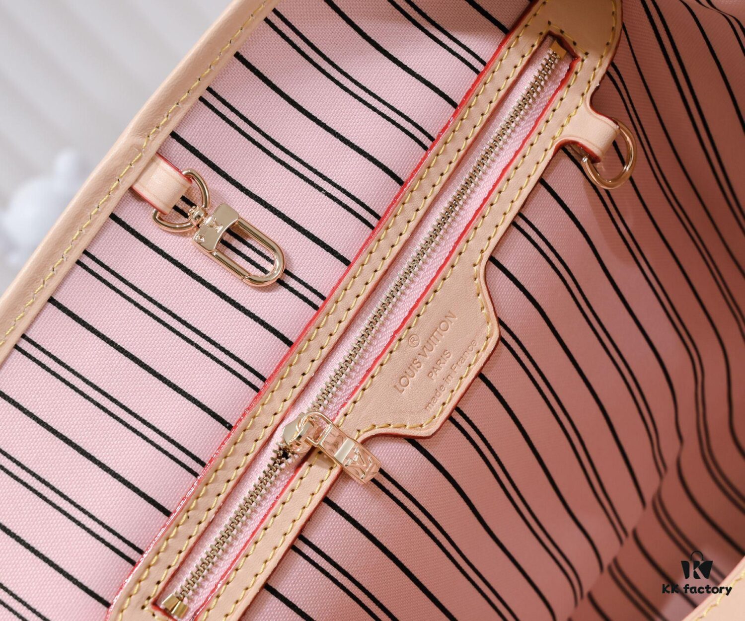 6930897f6e68136f4d9a8b4d Wholesale Price, New Spring-Summer Arrival: The Stylish and Elegant Damier Azur Canvas Calvi Tote – Perfect for Office Days and Beach Weekends