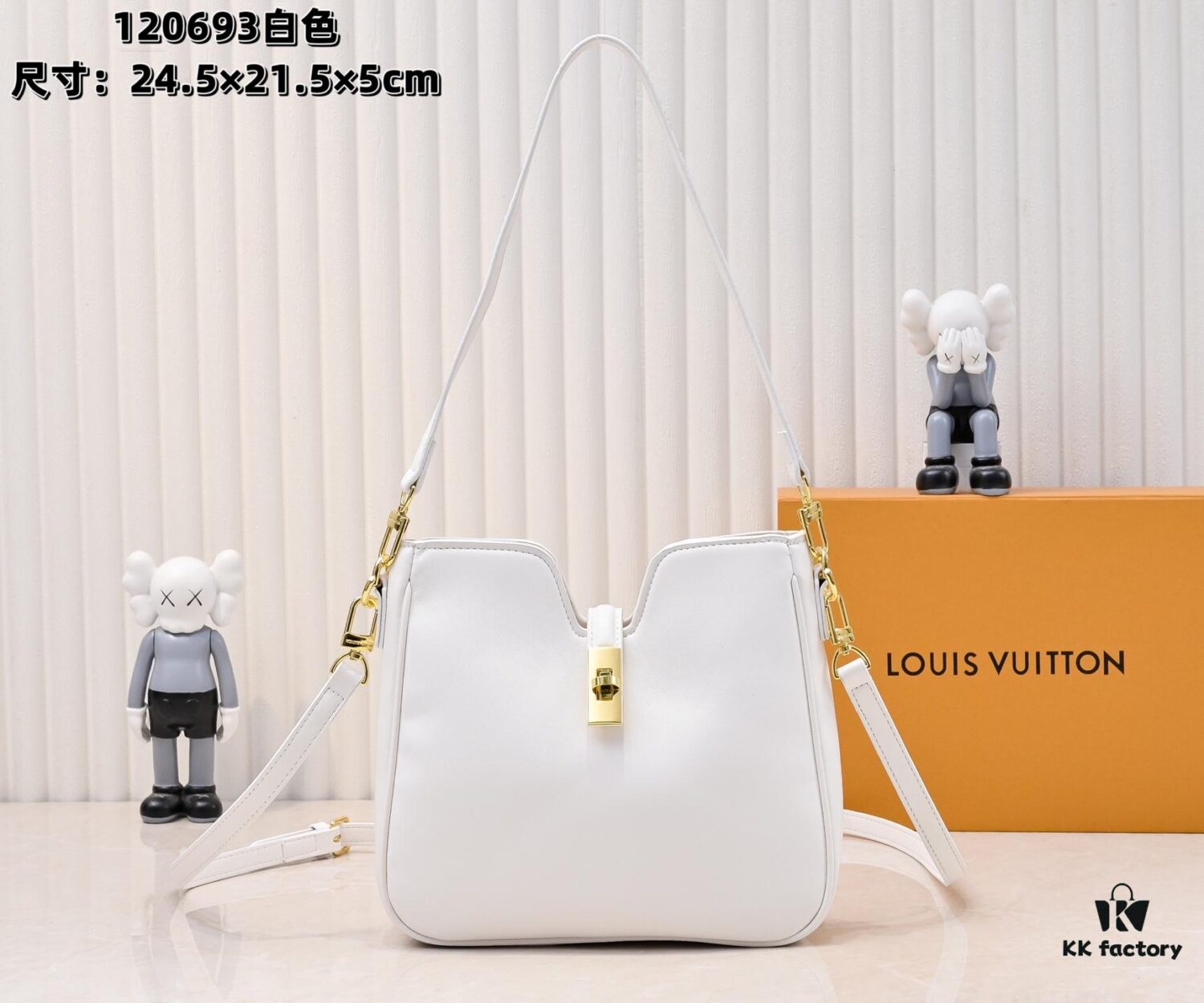 693089976e68136f4d9a8b7c Louis Vuitton New Arrival Minimalist Elegant Hobo Bag Design 120693 119563
