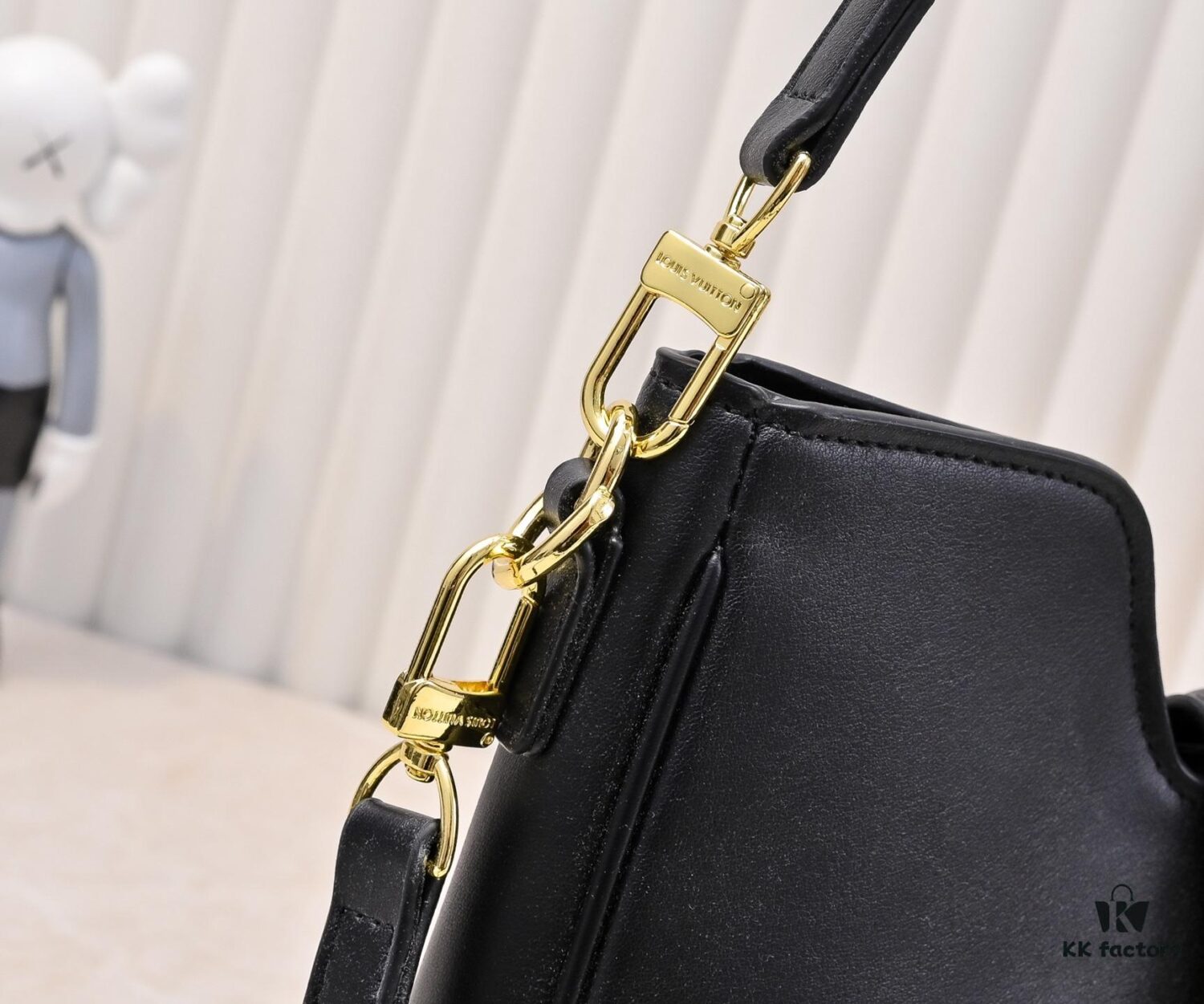 693089aa6e68136f4d9a8ba0 Louis Vuitton New Arrival Hobo Bag in Minimalist Elegance, Styles 120693 & 119563