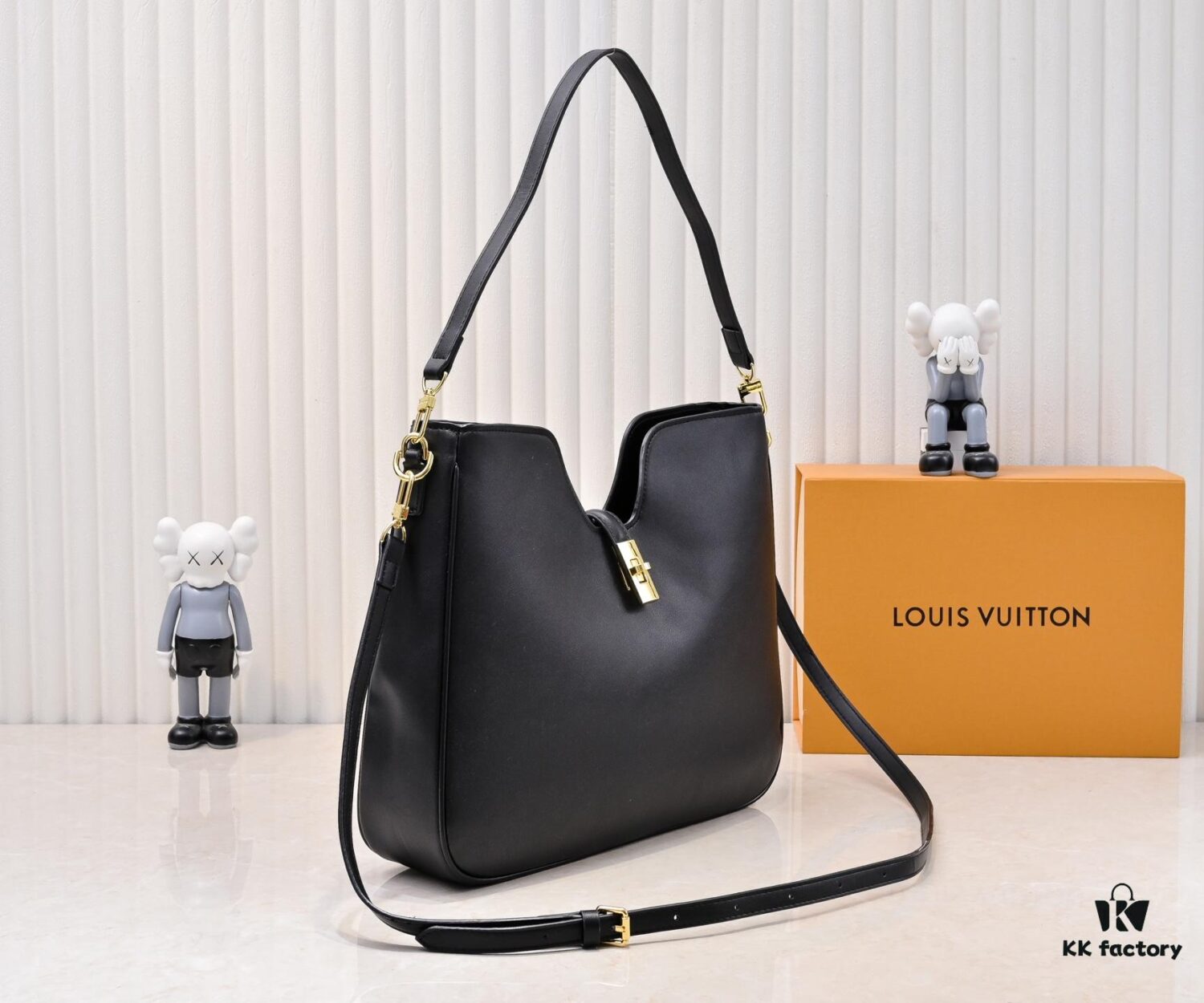 693089b86e68136f4d9a8bba Louis Vuitton New Arrival Quietly Returns to Minimalist Elegance, Hobo-Inspired Design with Soft Silhouette Exudes Effortless Charm