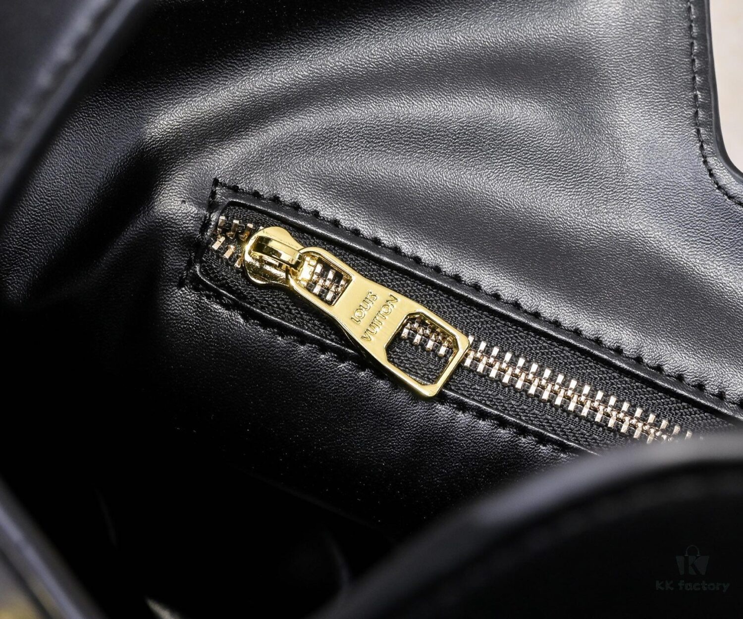 693089bd6e68136f4d9a8bbf Louis Vuitton New Arrival Quietly Returns to Minimalist Elegance, Hobo-Inspired Design with Soft Silhouette Exudes Effortless Charm