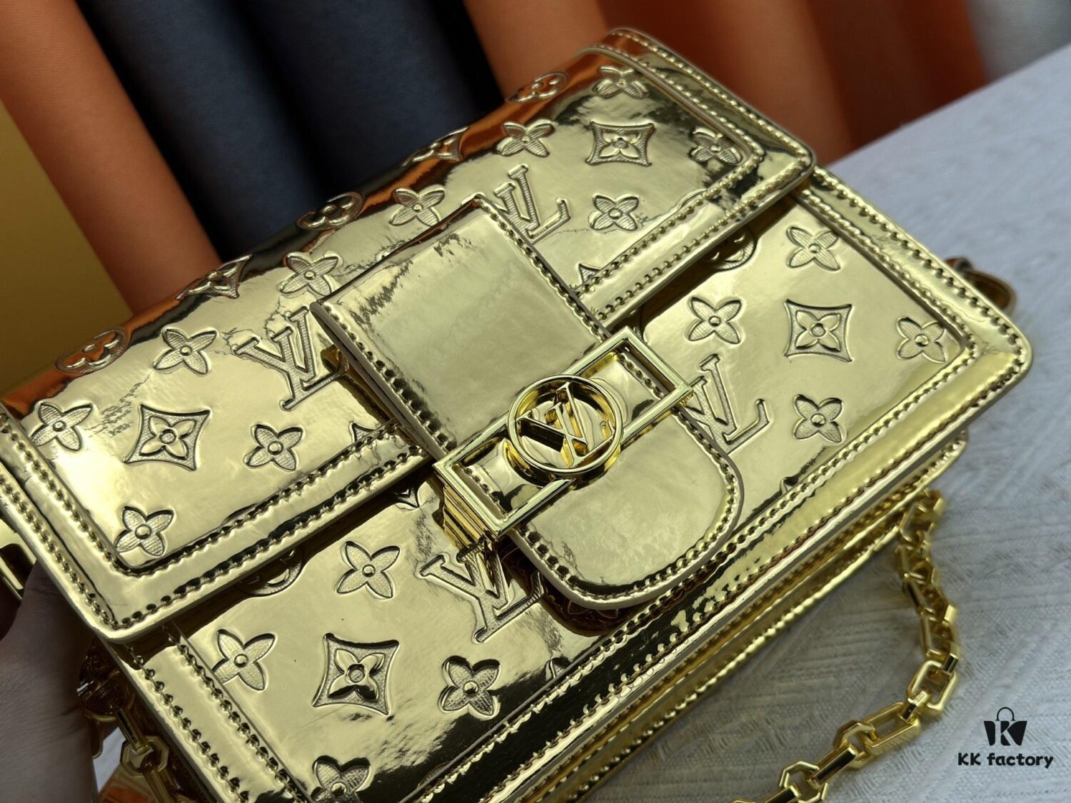 693089c16e68136f4d9a8bc8 Daphne Gold Silver 💥 Louis Vuitton 2025 Spring/Summer Collection Métis Messenger Bag M43599/44391/44580 Latest Version Monogram Canvas Handbag