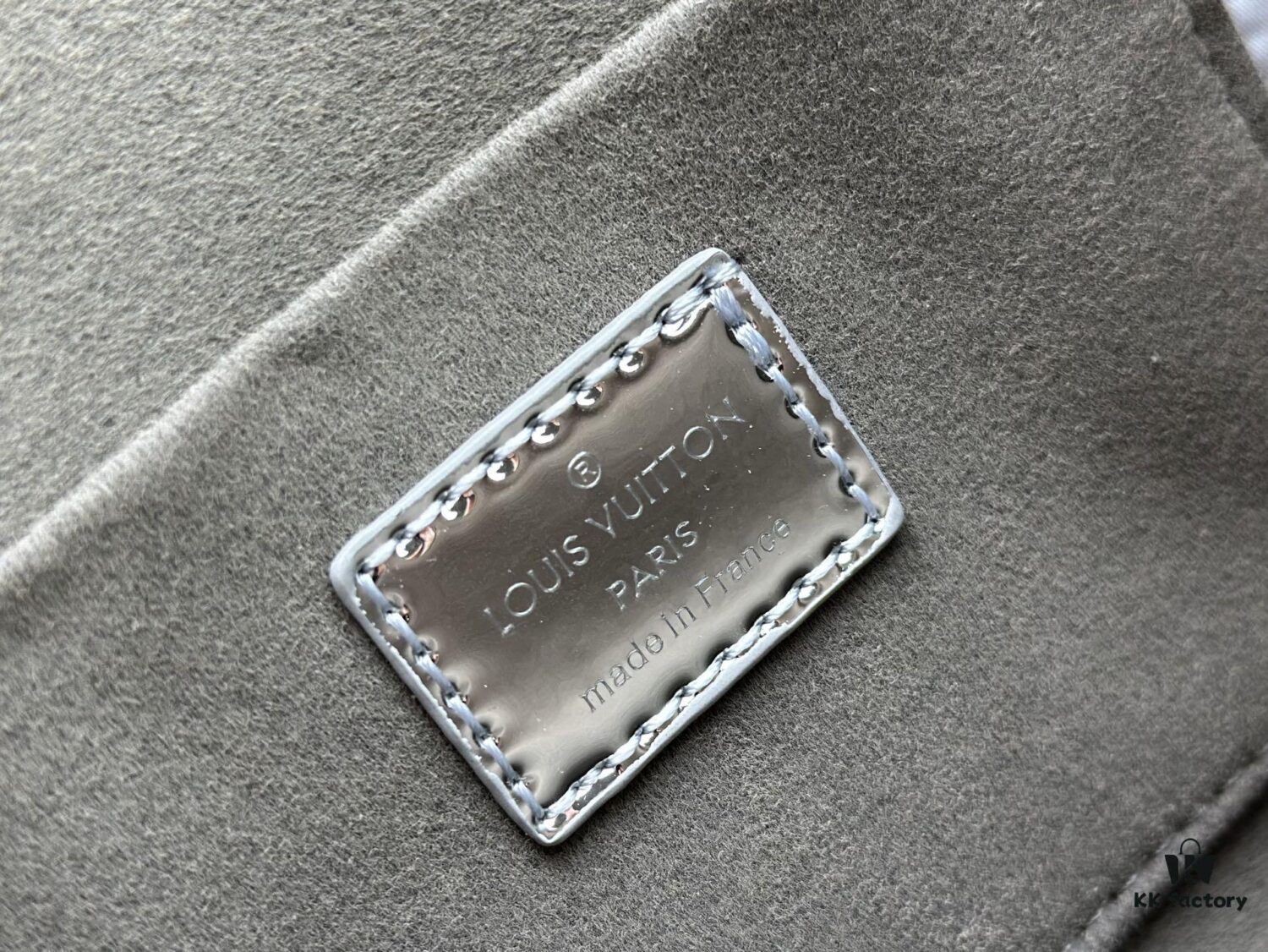 693089c76e68136f4d9a8bd3 Daphne Gold Silver 💥 Louis Vuitton 2025 Spring Mailbox Bag M43599/44391/44580 Color Latest Version Shipment Métis Clutch