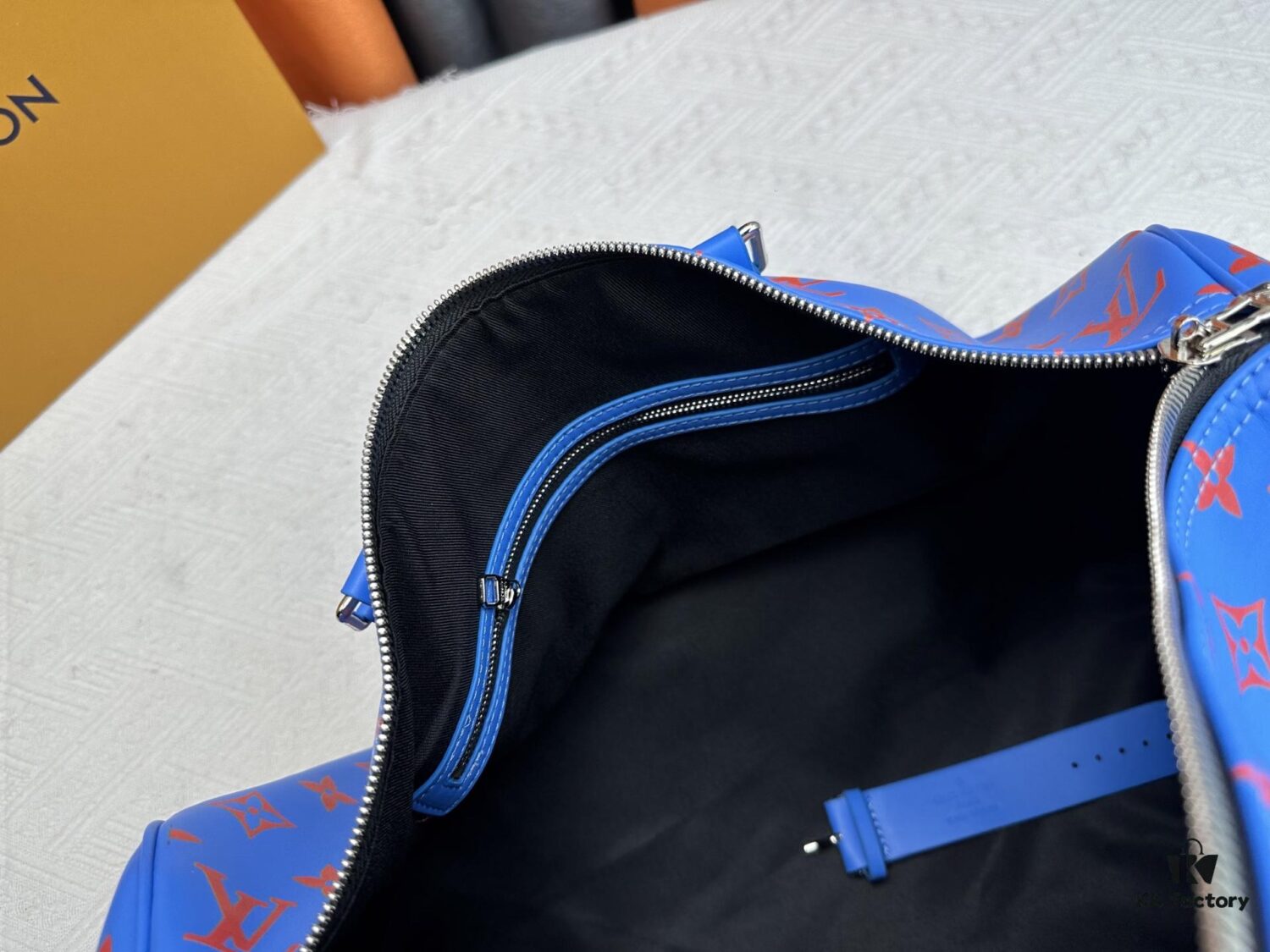 693089cc6e68136f4d9a8bdb M41418 New 'Louis Vuitton x Takashi Murakami' Collaboration Keepall Bandouliere 45 Travel Bag