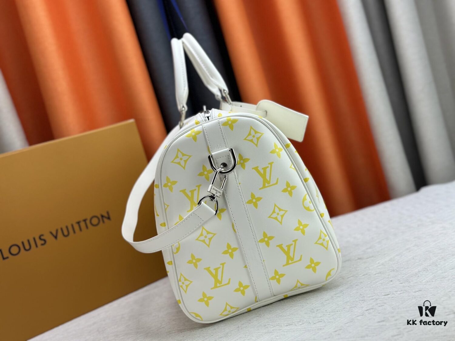 693089d06e68136f4d9a8be1 M41418 New Louis Vuitton x Takashi Murakami Collaboration Keepall Bandouliere 45 Monogram Print Travel Bag
