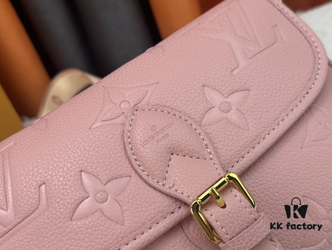 69308a2b6e68136f4d9a8ca1 Duxianshijia Photo M46386 M46388 M45985 Full Leather Baguette Bag Series New Diane Handbag