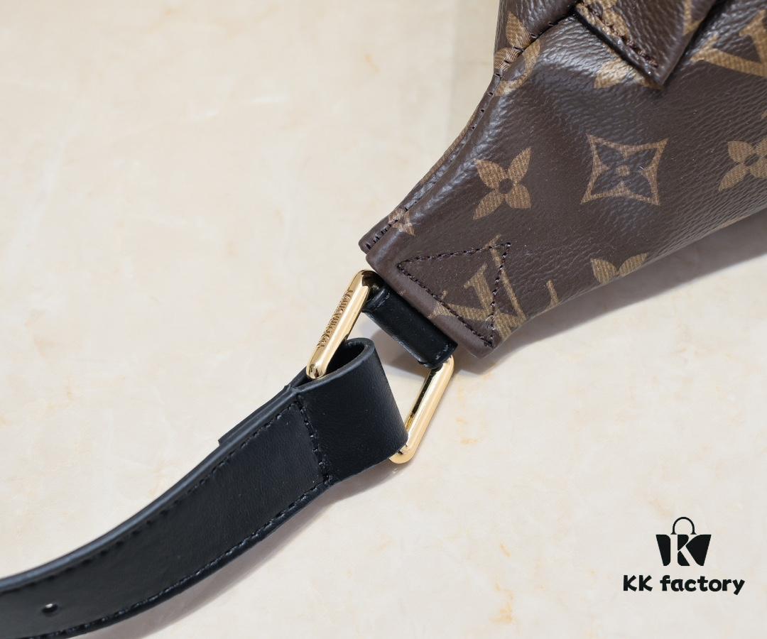 M43644 BUMBAG Belt Bag in Monogram Canvas
