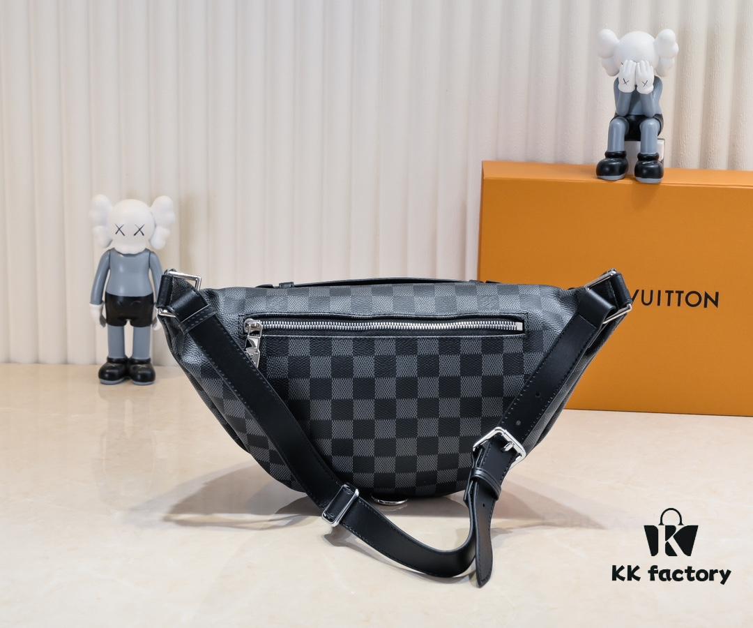 69308a3e6e68136f4d9a8cd3 M43644 BUMBAG Belt Bag in Monogram Canvas