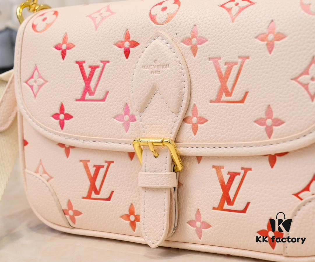 69308a436e68136f4d9a8cdd New Arrival M45985 Full Leather Gradient Oil Print Filigree Bag Series Diane Handbag