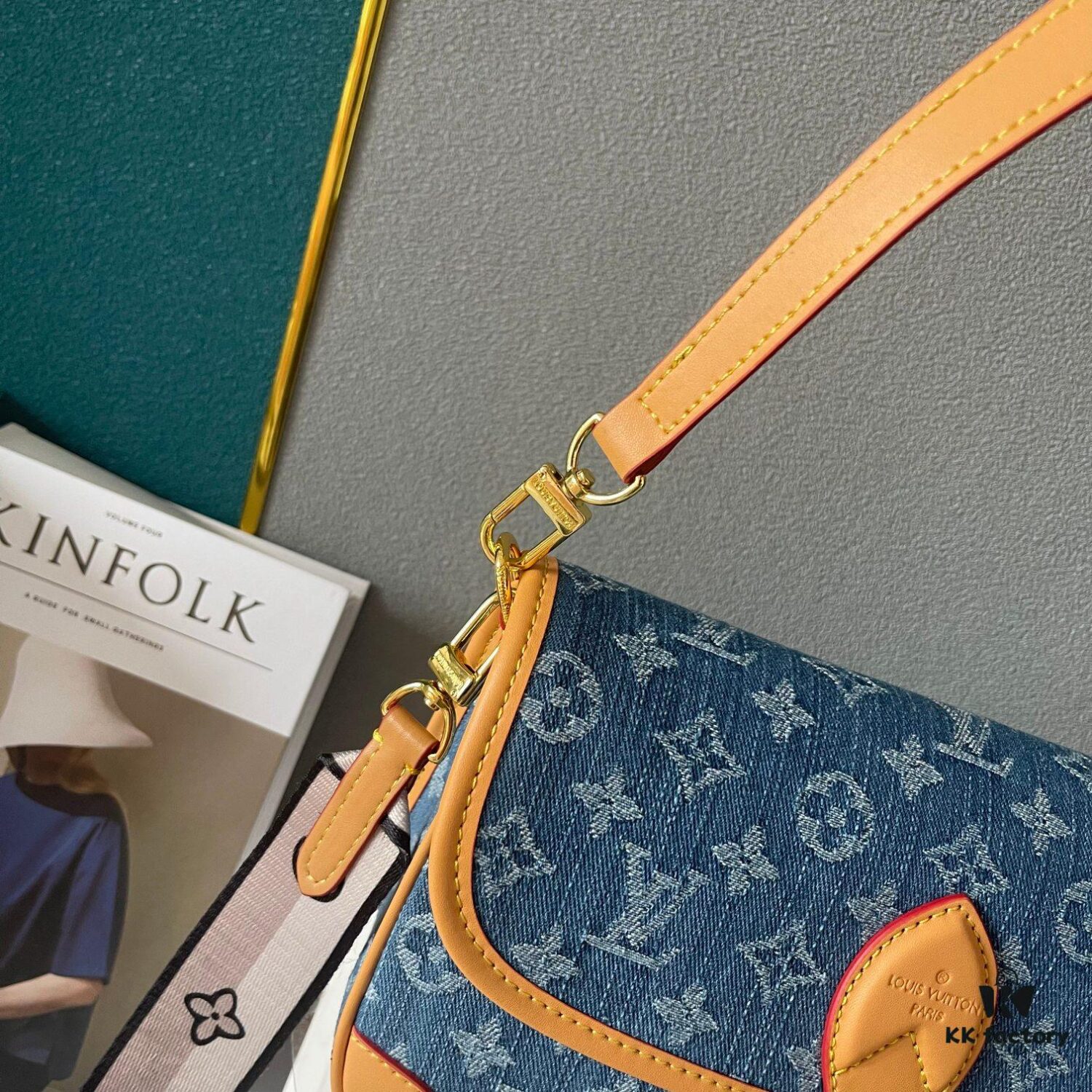 69308a566e68136f4d9a8d08 Upgraded Version M46386 M45985 Denim Croissant Bag Collection New Diane Handbag