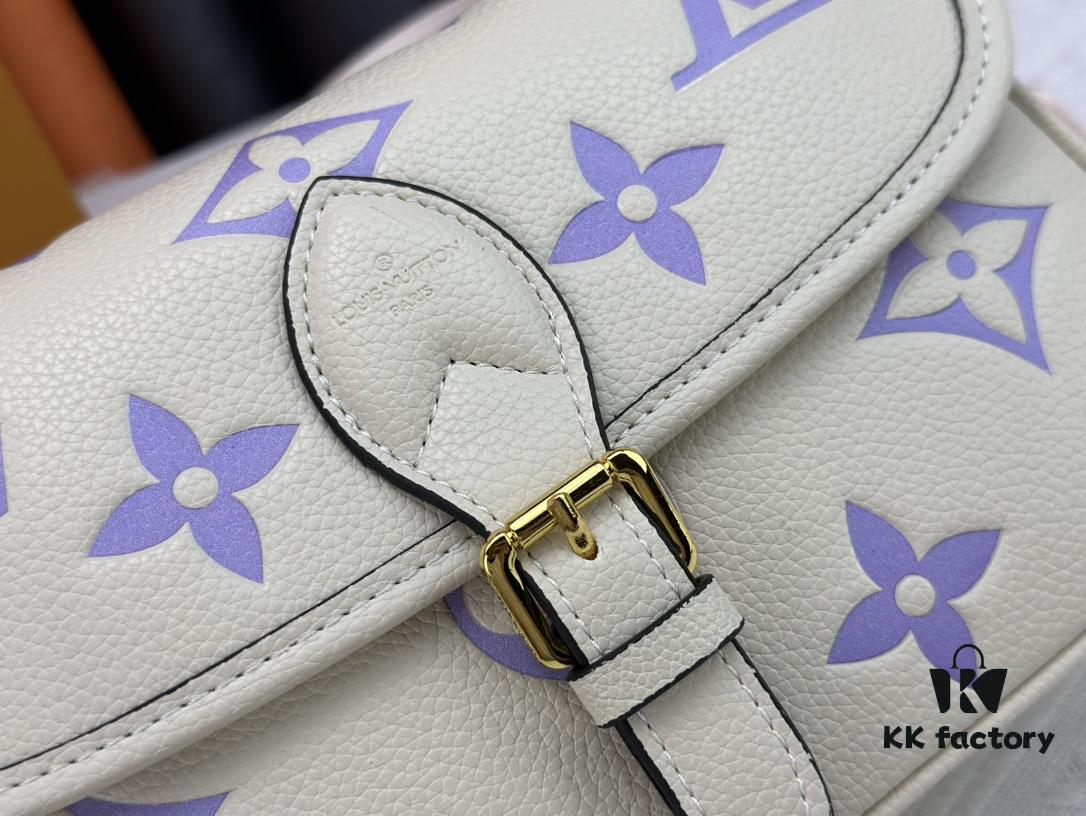69308a606e68136f4d9a8d1d Authentic Studio Shot M46386 M46388 M45985 M45683 M45684 Full Leather Baguette Bag Series New Diane Handbag