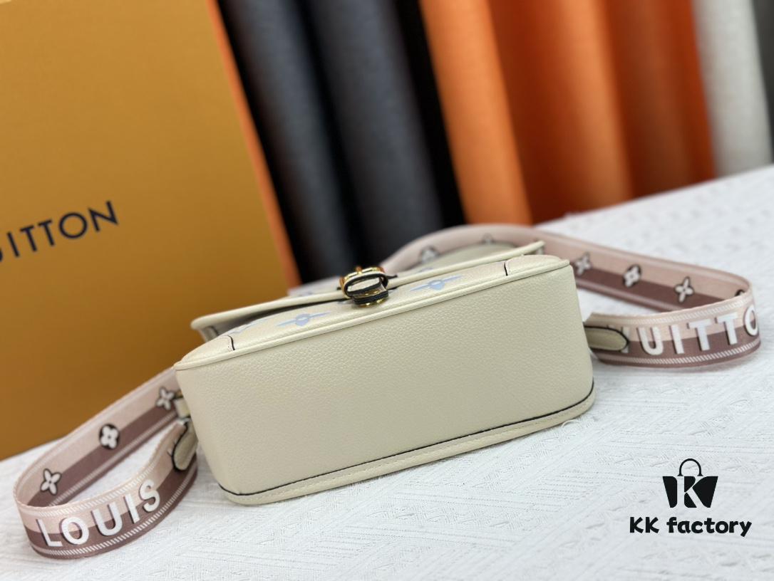 69308a636e68136f4d9a8d26 Authentic Studio Shot M46386 M46388 M45985 M45683 M45684 Full Leather Baguette Bag Series New Diane Handbag
