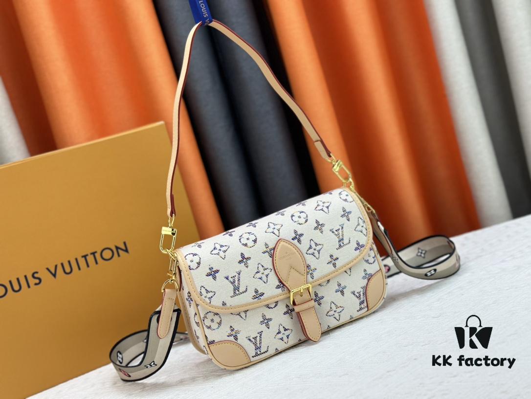 69308a706e68136f4d9a8d47 M46386 M45985 Jacquard Baguette Collection New Diane Handbag