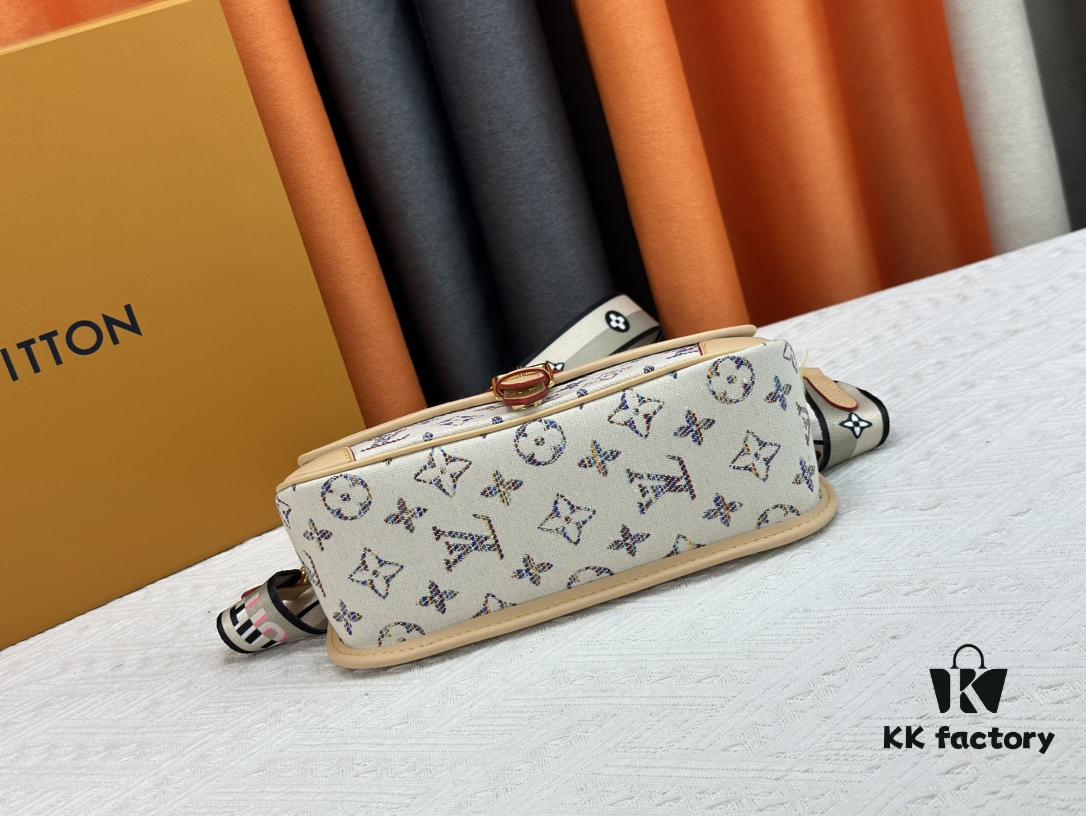 69308a726e68136f4d9a8d4a M46386 M45985 Jacquard Baguette Collection New Diane Handbag