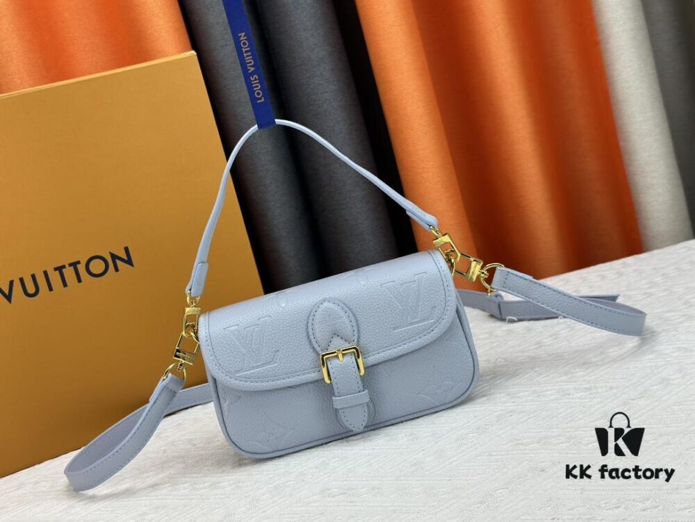 69308a916e68136f4d9a8d8a Upgraded Original M83566 M83300 M45985 Baguette Series New Diane Handbag
