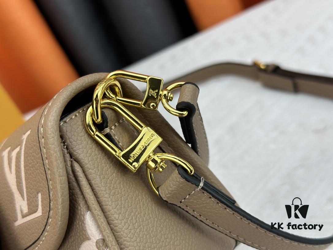 69308aa96e68136f4d9a8dc1 Upgraded Original M83566 M83300 M45985 Baguette Bag Series New Diane Handbag