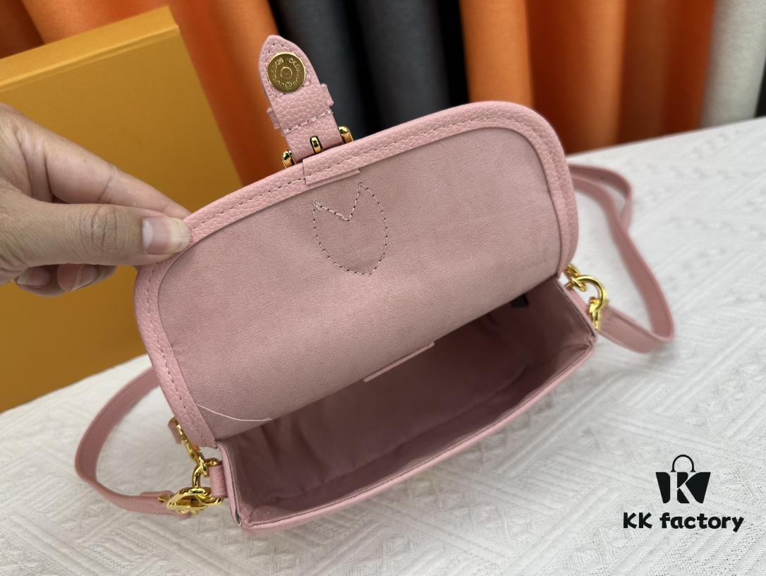 69308ab16e68136f4d9a8dd8 Upgraded Original M83566 M83300 M45985 Baguette Series New Diane Handbag