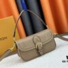 69308ab46e68136f4d9a8de0 Upgraded Original M83566 M83300 M45985 Baguette Series New Diane Handbag