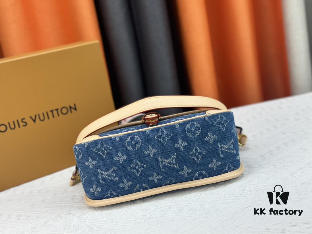 69308ad96e68136f4d9a8e34 M46386 M45985 Denim Baguette Series New Diane Handbag