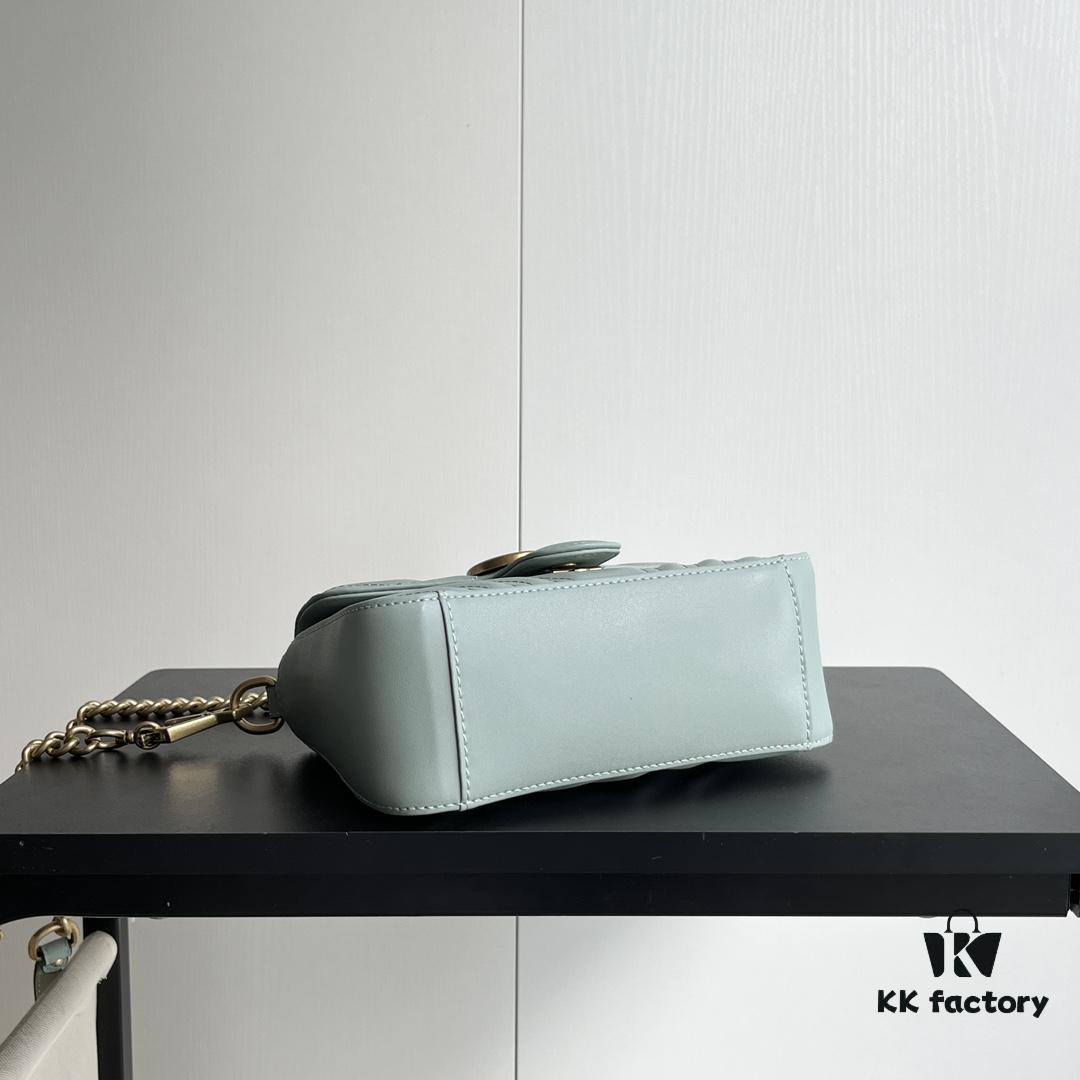 69308b0d6e68136f4d9a8e93 Authentic Shot # GG Marmont Mini Crossbody Bag Model: 583571 Gray-Green Size: 21*15.5*8cm