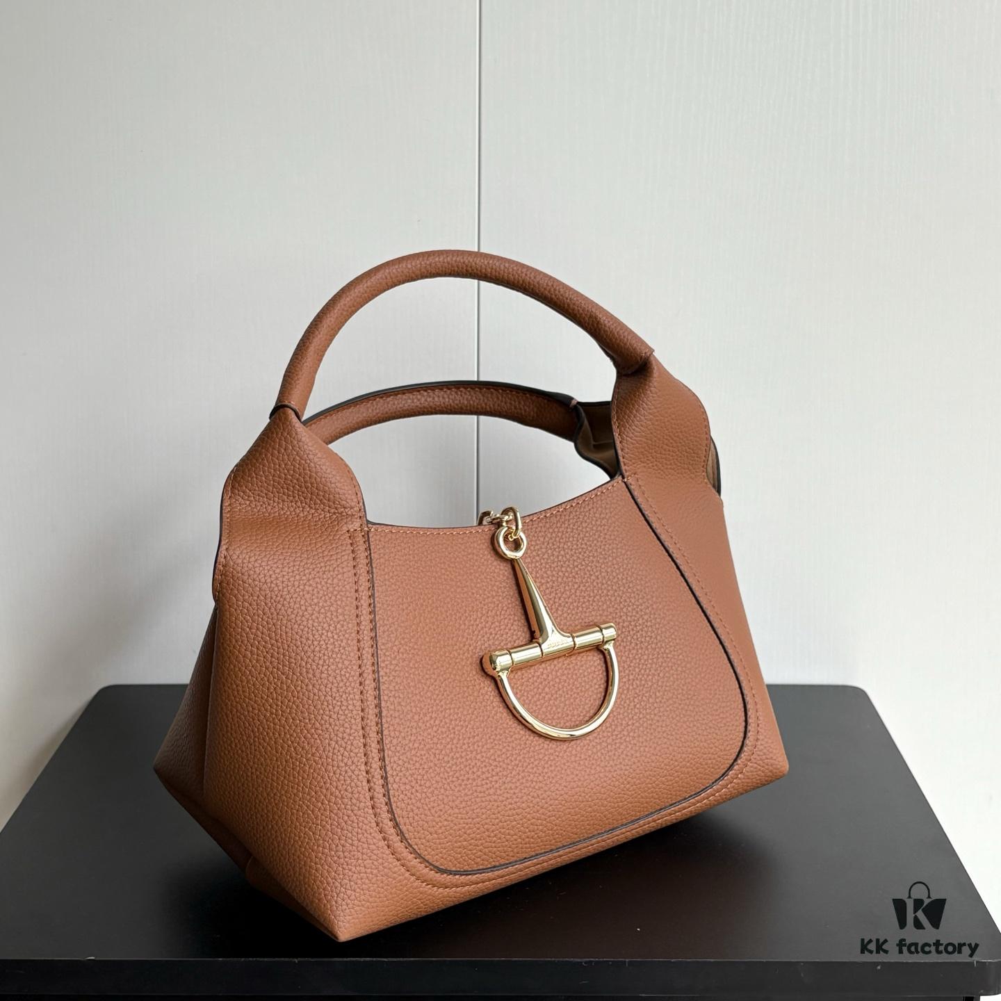 69308b2f6e68136f4d9a8edb Gucci Softbit Small Shoulder Bag in Beige