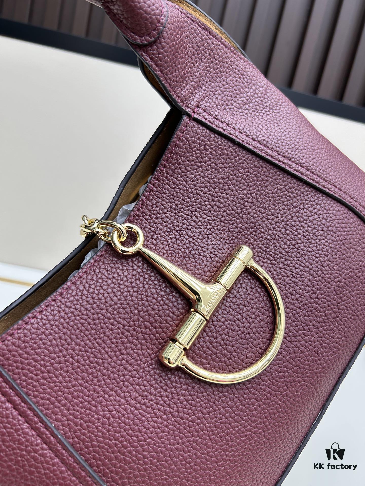 New Arrival with Gift Box 🎁 Gucci Softbit Leather Handheld or Crossbody Bag